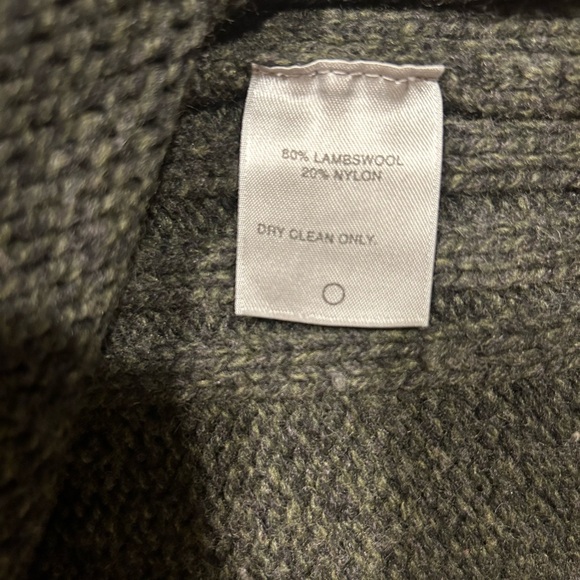 Vintage ribbed neck lambswool sweater. - Picture 3 of 3